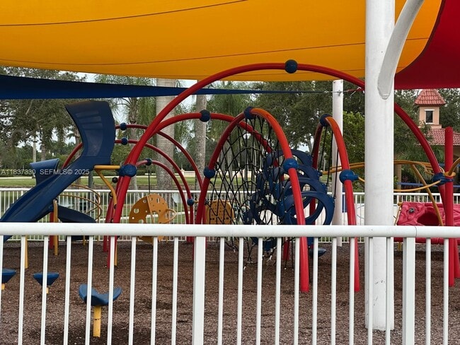 Building Photo - 18580 SW 44th St