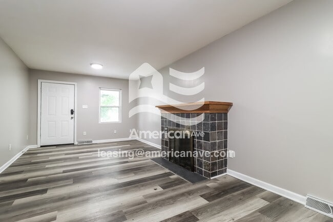 Building Photo - 1738 Marne Ave