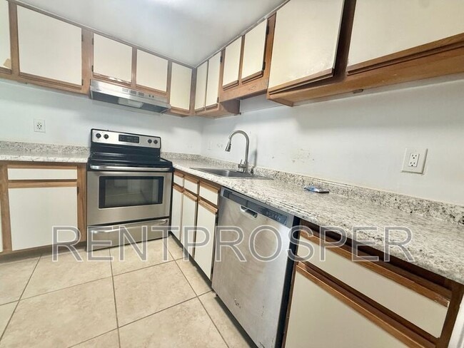 Building Photo - 4151 S Semoran Blvd