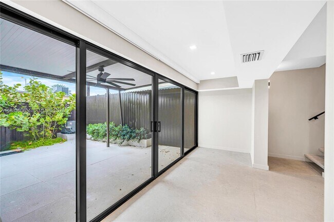 Building Photo - 2211 NE 122nd St