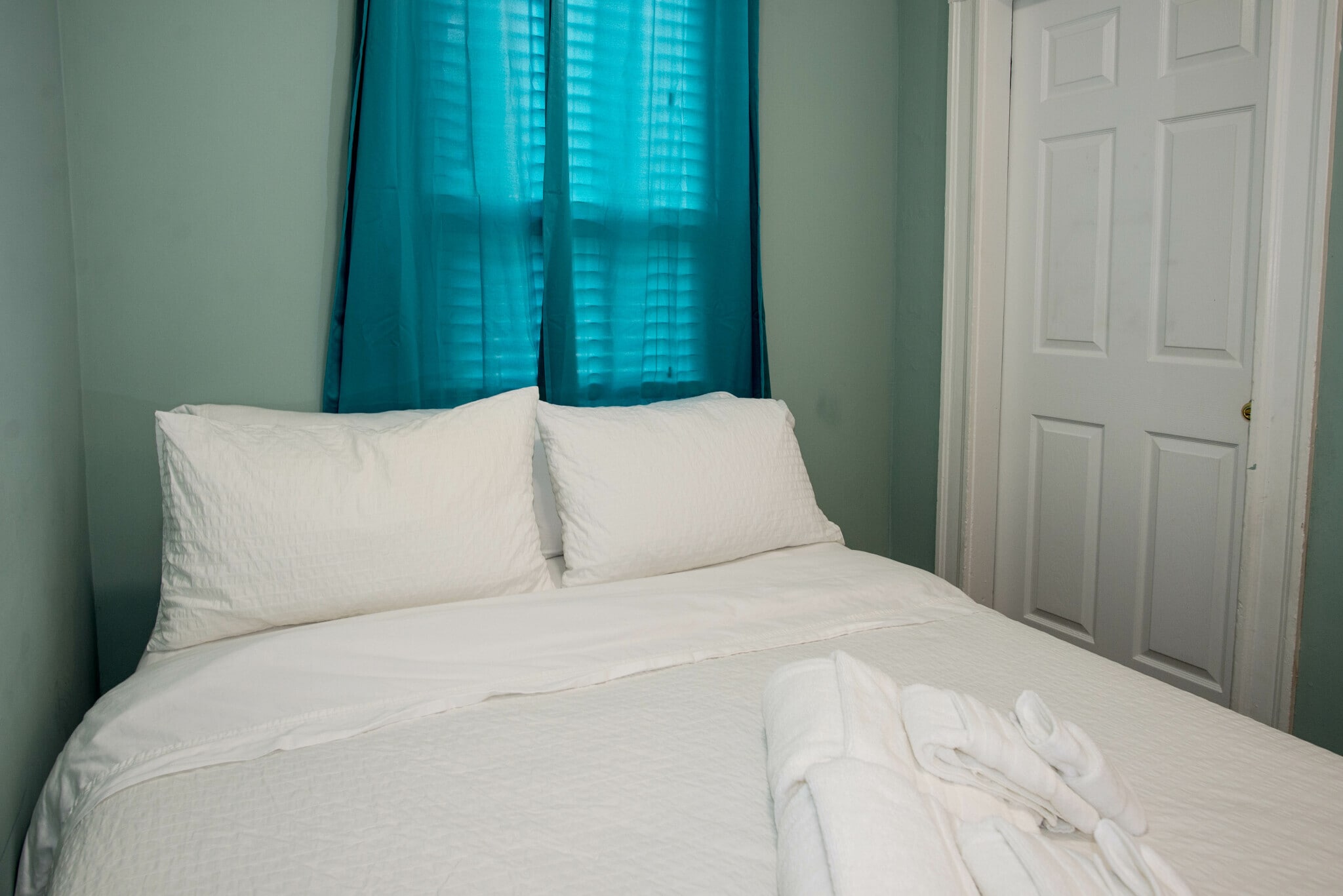 Building Photo - 42 Everett St