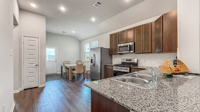 Building Photo - 3085 Arrow Wood Dr