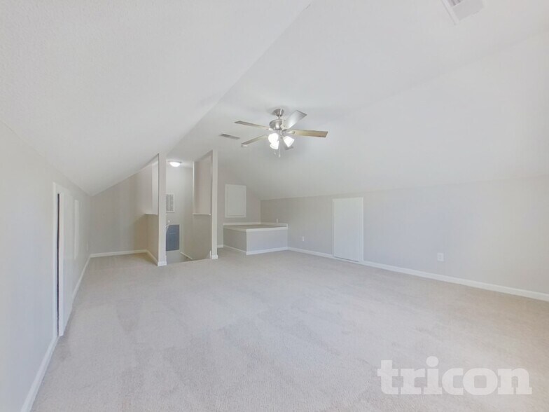 Building Photo - 7 Turtle Creek Way
