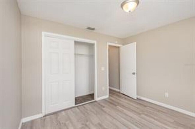 Building Photo - 3 Bedroom / 2 Bath Home Available Now in P...