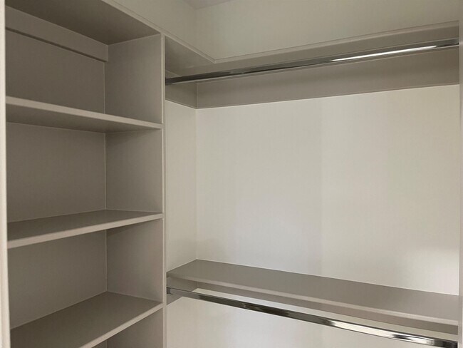 Building Photo - 121 Valladolid Ave