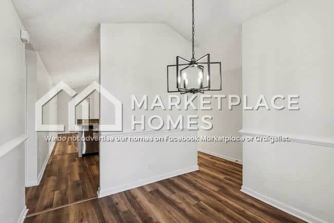 Building Photo - 7960 E Field Dr