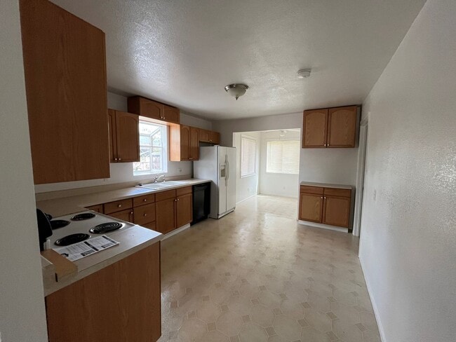 Building Photo - Charming little home in Anderson