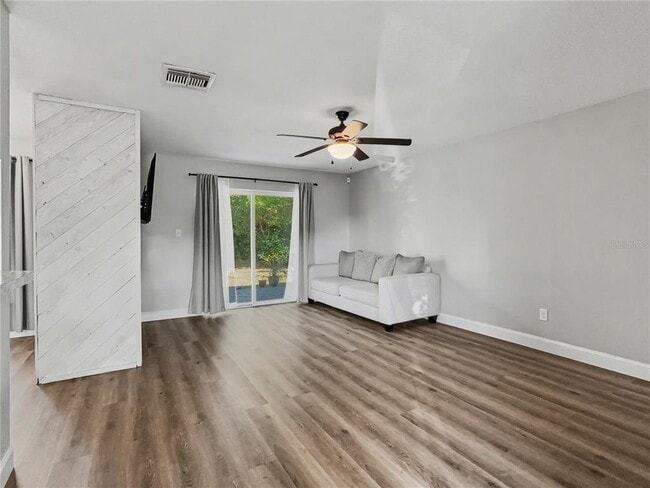 Building Photo - 109 Wild Elm Ct