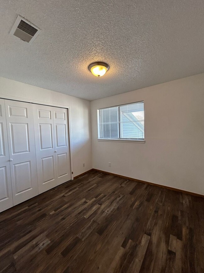 Building Photo - 2 BR/1 BA Condo in Desirable Area of Wesminster, CO