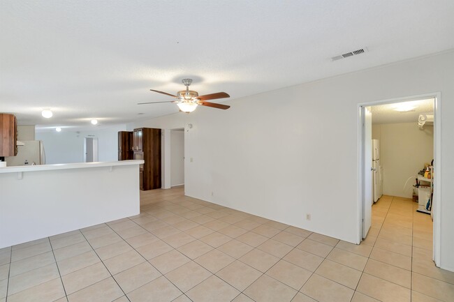 Building Photo - 11466 Rhodine Rd