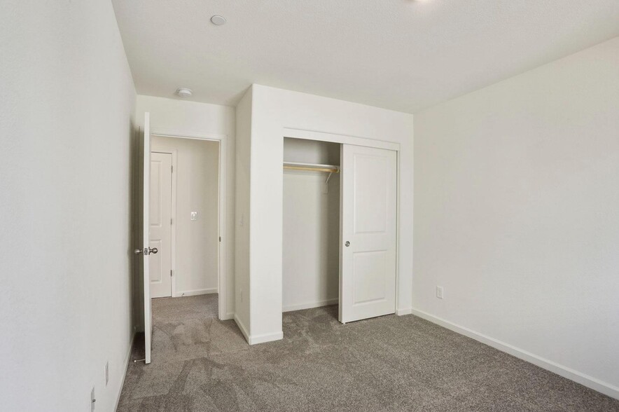 Building Photo - 3120 Kuppens Way