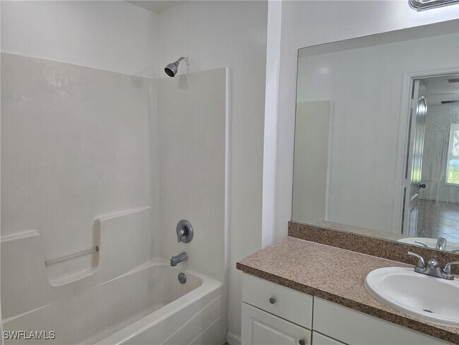 Building Photo - 4325 Garden Blvd