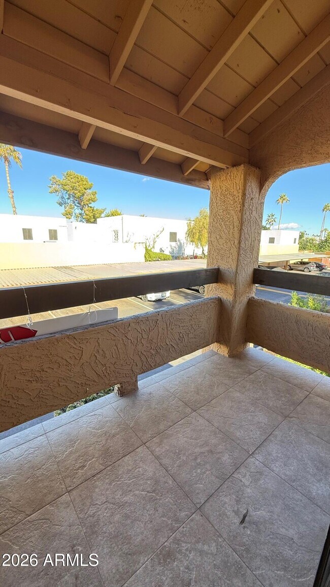 Building Photo - 8500 E Indian School Rd