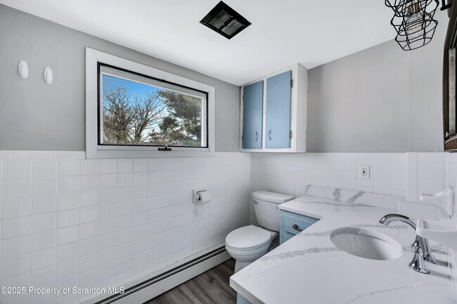 Building Photo - 196-198 Chamberlain St