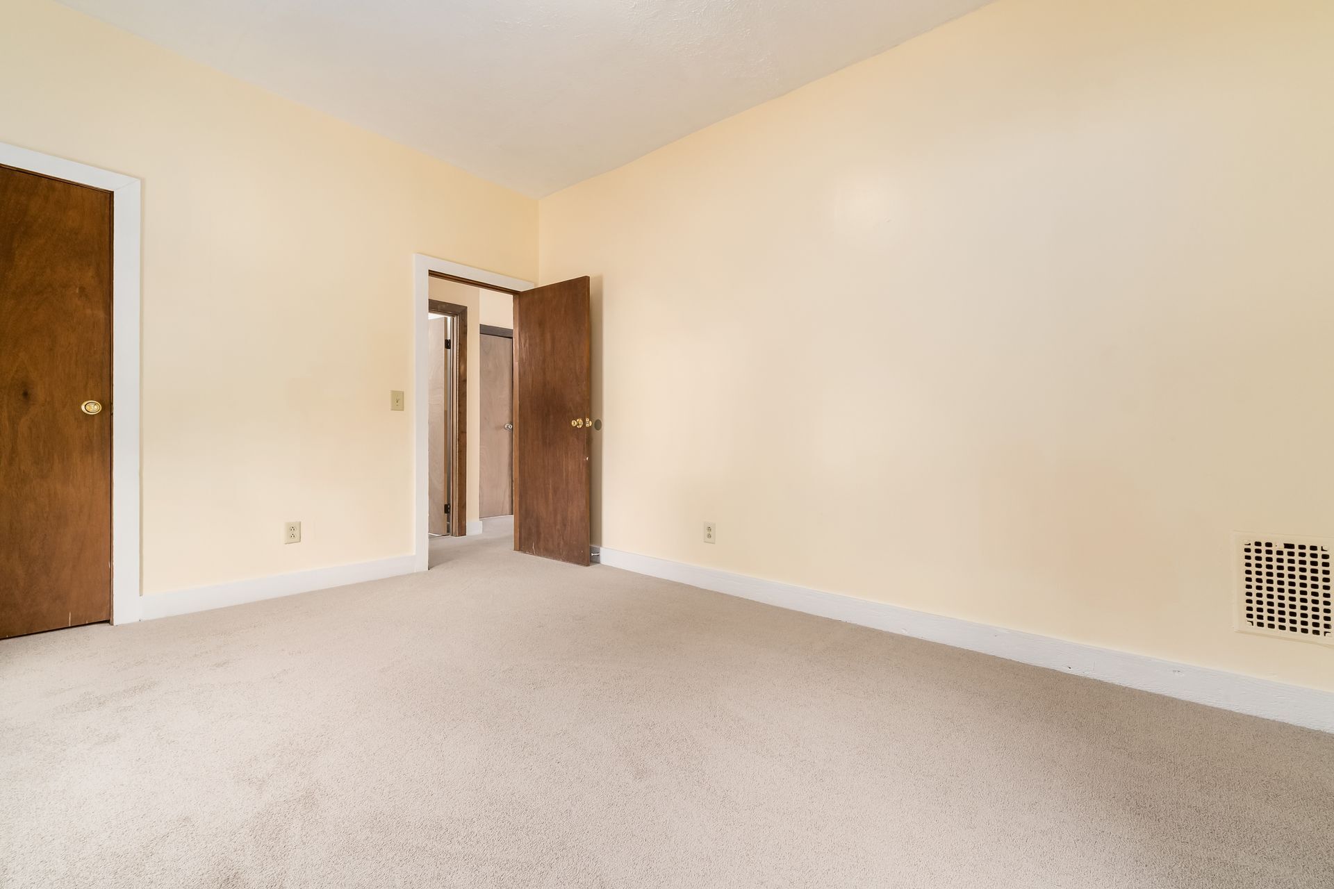 Building Photo - 277 S Champion Ave