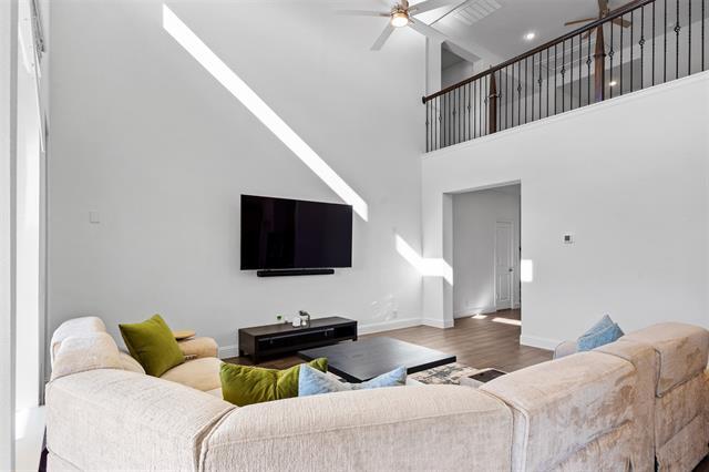 Building Photo - 7332 Cherry Blossom Ln