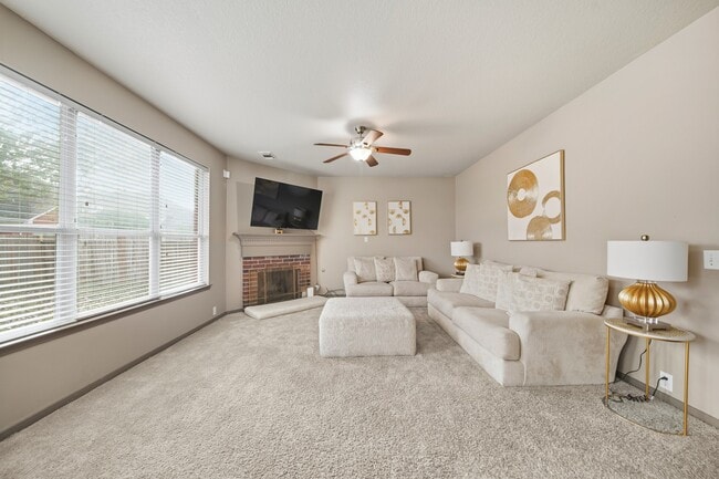 Building Photo - 8804 Sunforest Ln