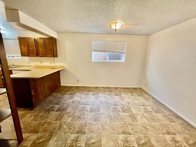 Building Photo - 3-BR Basement Duplex in Santa Clara