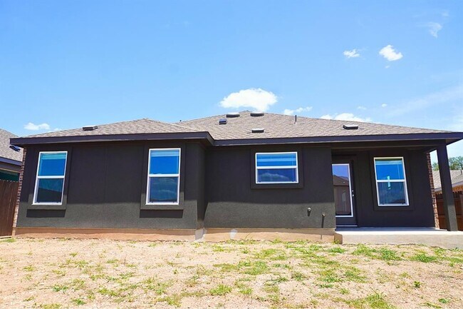 Building Photo - 1521 Boggy Crk Rnch Rd