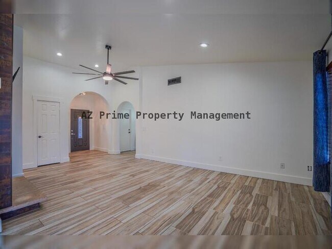 Building Photo - 9054 N 84th Ln