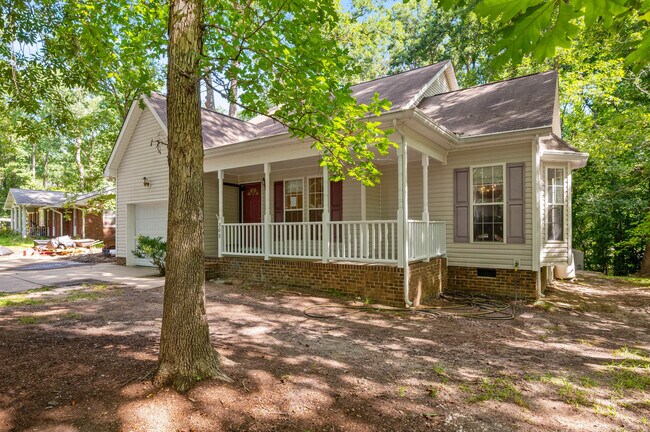 Building Photo - 305 Dearing Dr