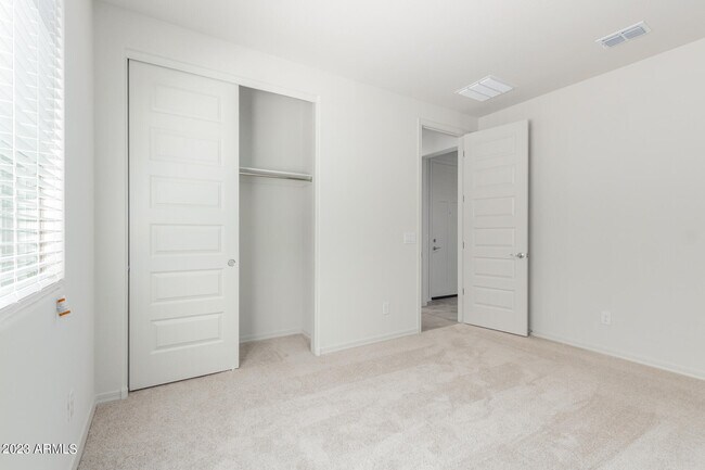 Building Photo - 8529 S 67th Dr