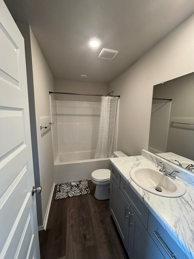 Building Photo - 3412 SW Adoration St