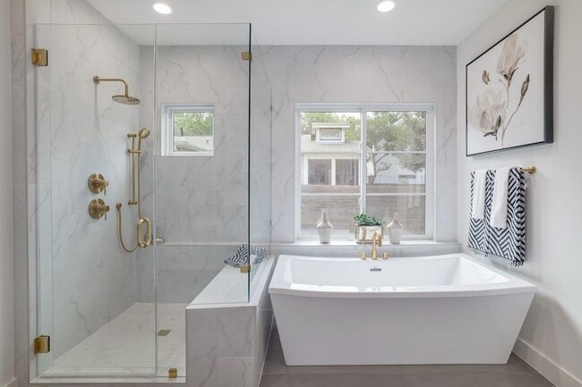 Building Photo - 1703 Piedmont Ave