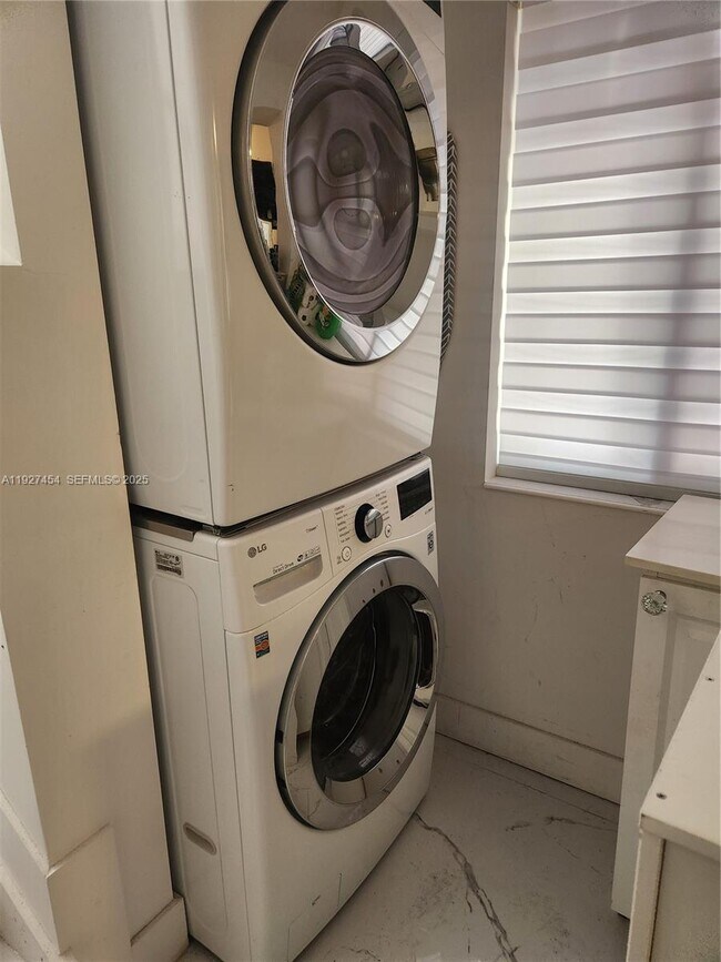 Building Photo - 1645 SW 83rd Ct.