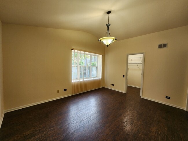 Building Photo - 4780 Amber Cir