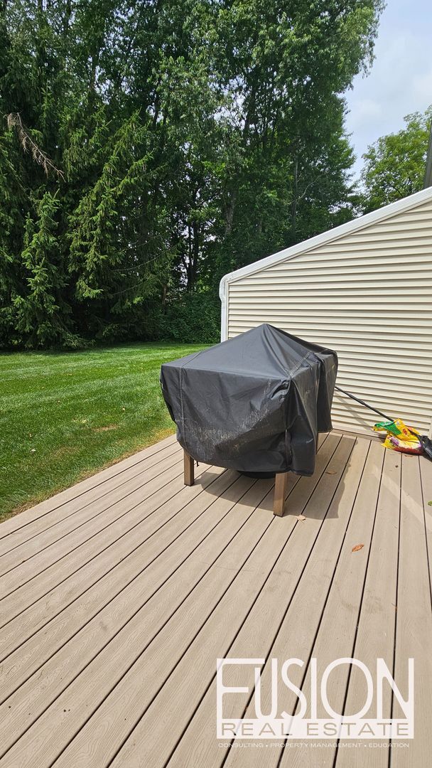 Building Photo - Bright, Modern 3 Bedroom Townhouse in Essex Junction!