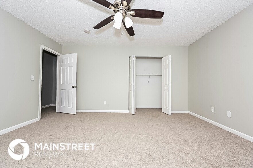 Building Photo - 3042 Medina Dr