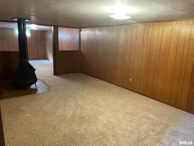 Building Photo - 4625 Candlelight Dr