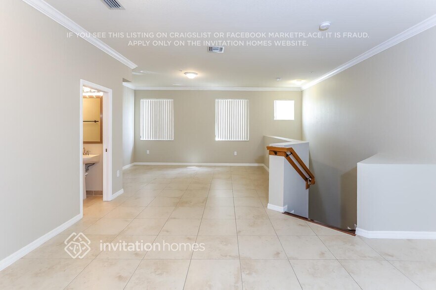 Building Photo - 12600 SW 50th Ct
