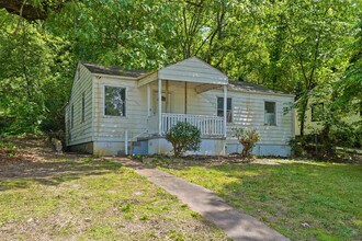 Building Photo - 7827 Rugby Ave