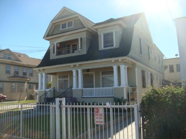 Primary Photo - 156 W 46th St