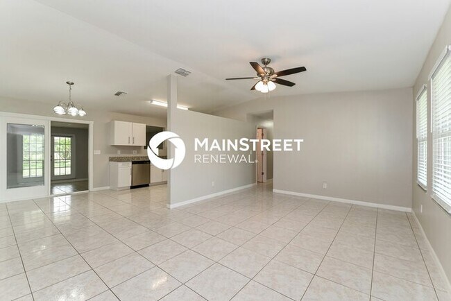 Building Photo - 3 Bedroom Pet-Friendly Home in Cape Coral, FL with Main Street Renewal
