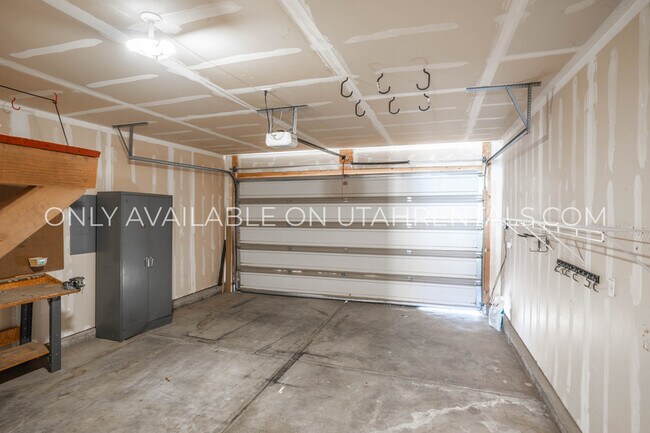 Building Photo - 215 S 1050 W