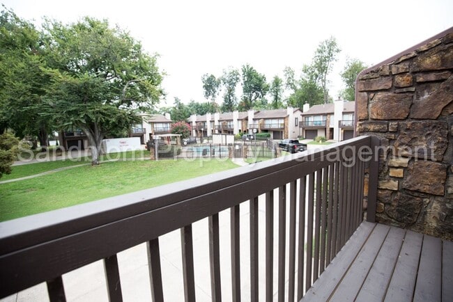 Building Photo - FOR LEASE | Brookside Tulsa | $1500 Rent |...