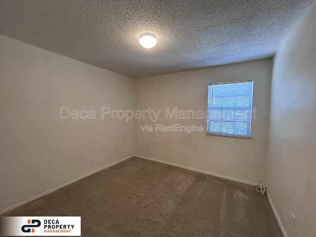 Building Photo - 10048 Squire Meadows Dr