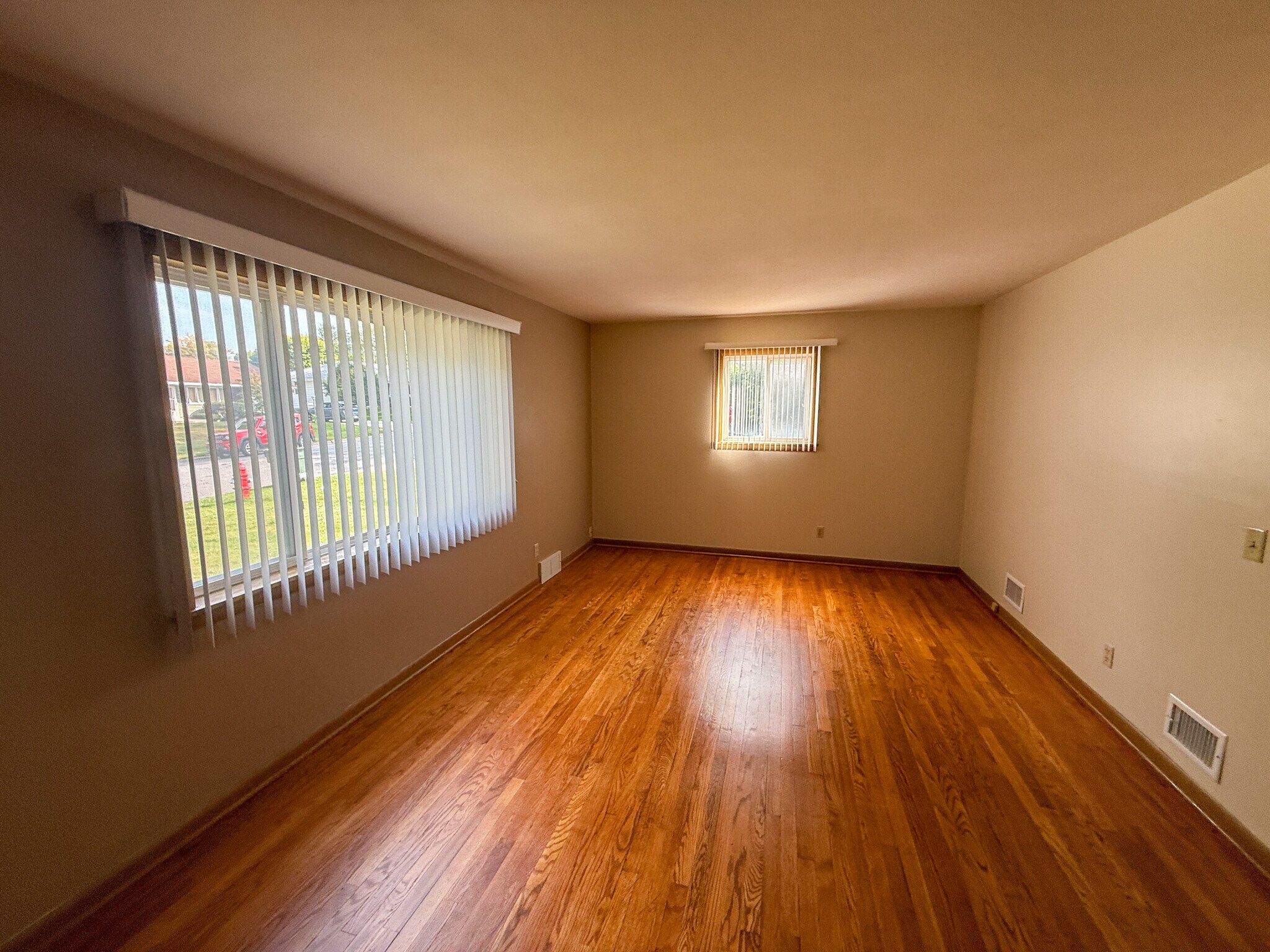 Building Photo - 426 Rushmore Ln