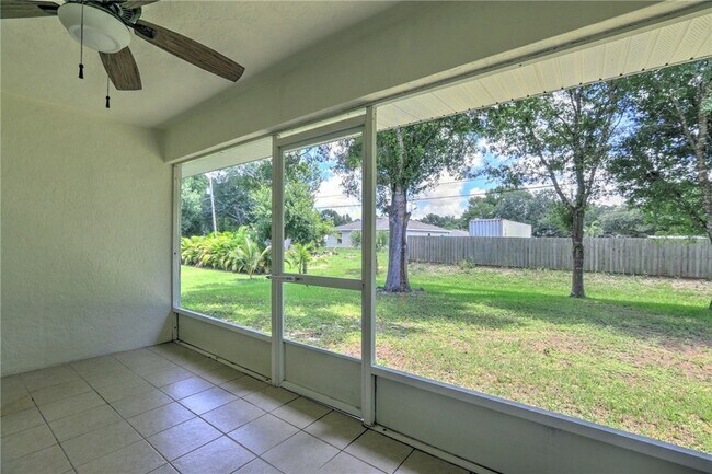 Building Photo - 8626 102nd Ct
