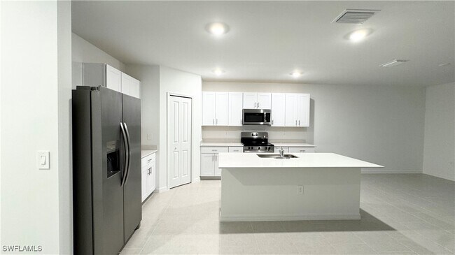 Building Photo - 17208 CANTU Ct