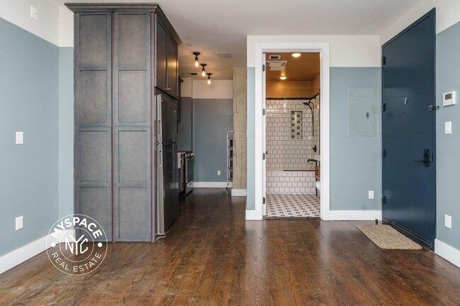 Building Photo - 187 Kent Ave