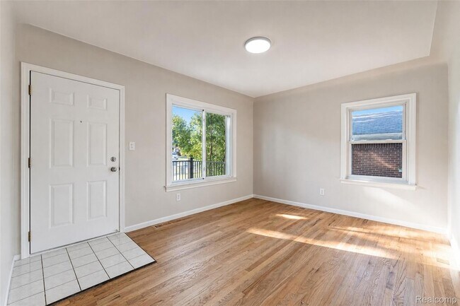 Building Photo - 5712 Drexel St