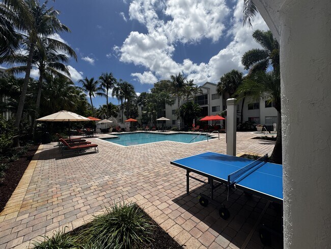 Building Photo - 5780 Rock Island Rd