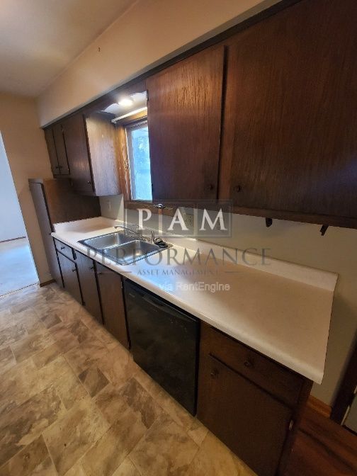 Building Photo - 12304 W Dearbourn Ave