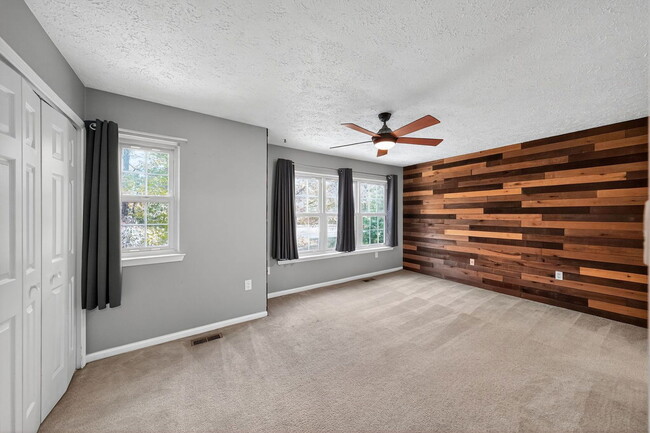 Building Photo - 6010 Sirenia Pl