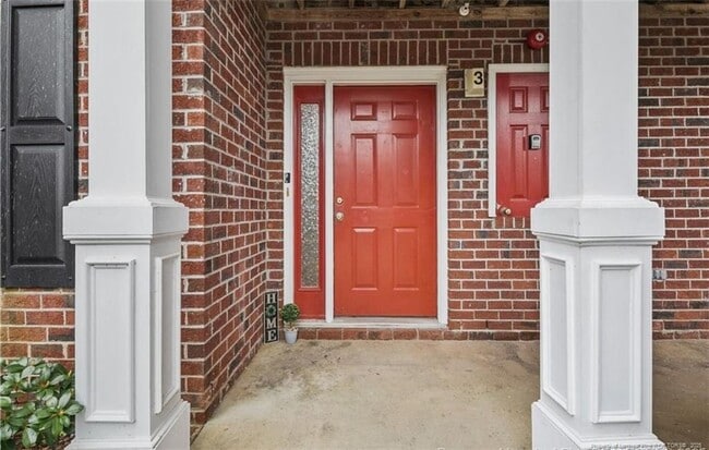 Building Photo - 331 Bubble Creek Ct