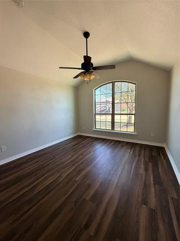 Building Photo - 213 Briarstone Dr